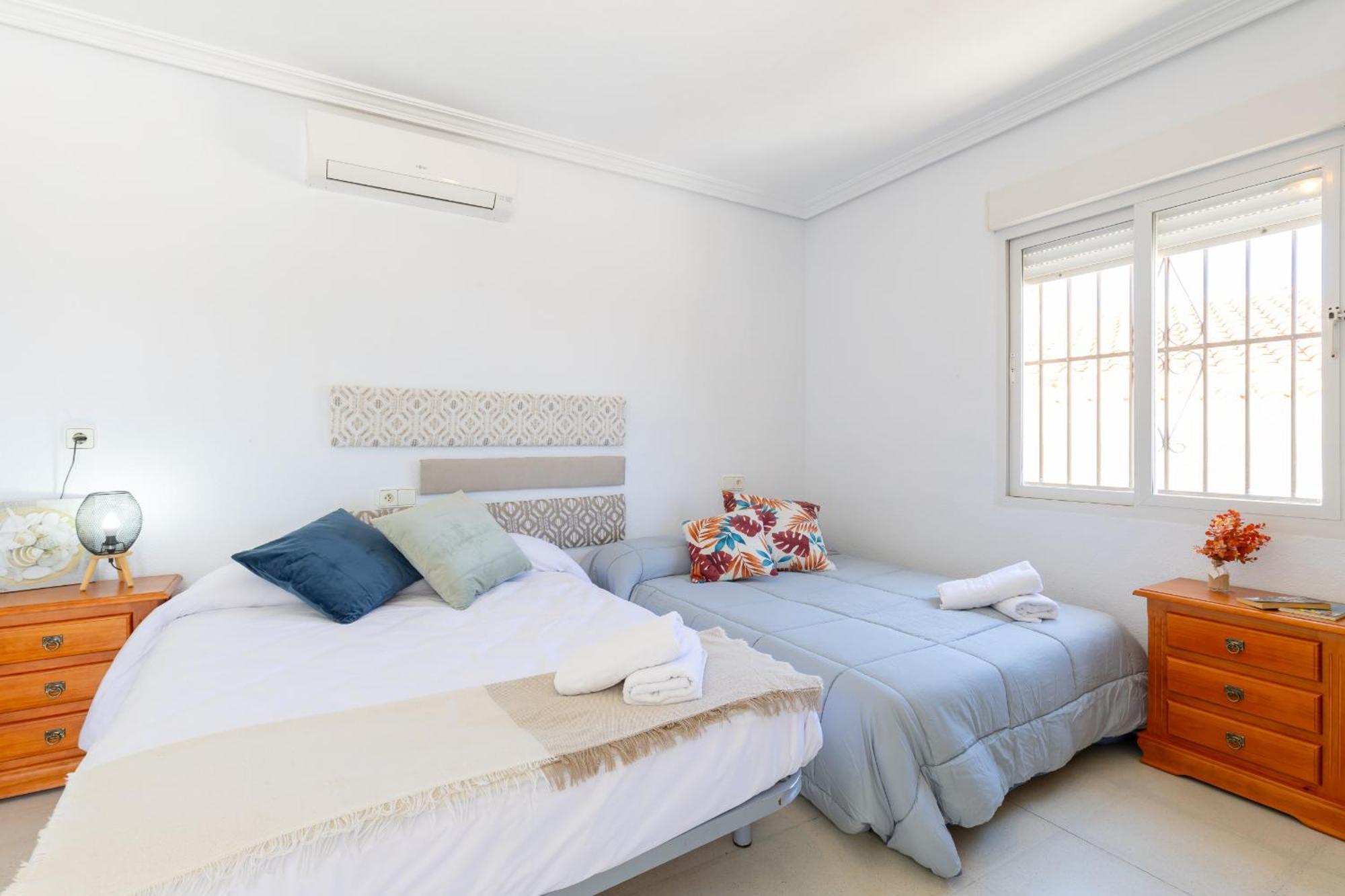 Fidalsa Grand Mediterranean Beachfront Vila Playa Flamenca Exterior foto